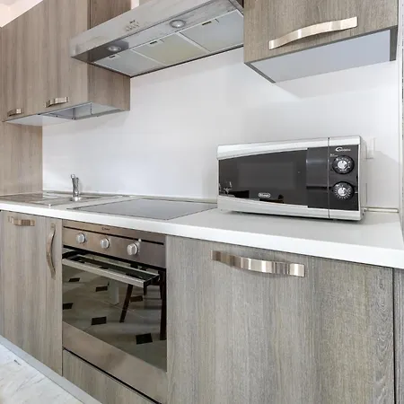 Hostdomus - Ca' Di Nava Hébergement de vacances Alassio