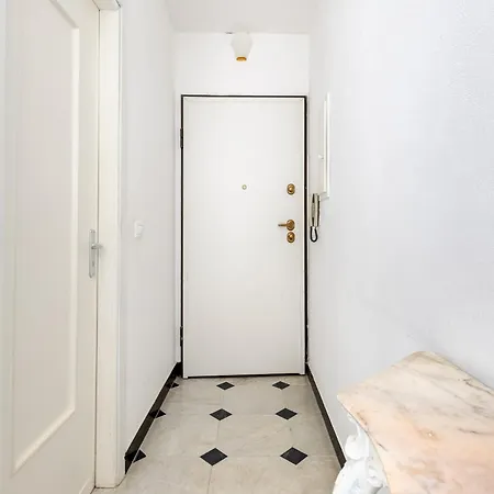 Hébergement de vacances Hostdomus - Ca' Di Nava Alassio